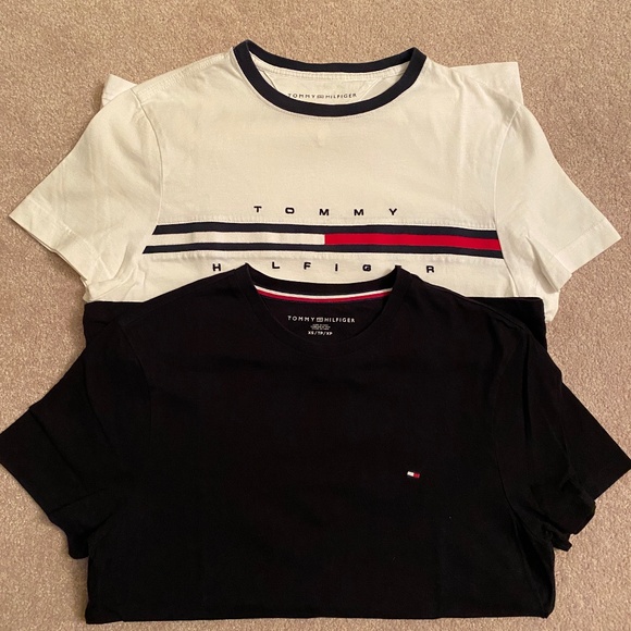 Tommy Hilfiger Classic T-Shirts - Picture 1 of 4